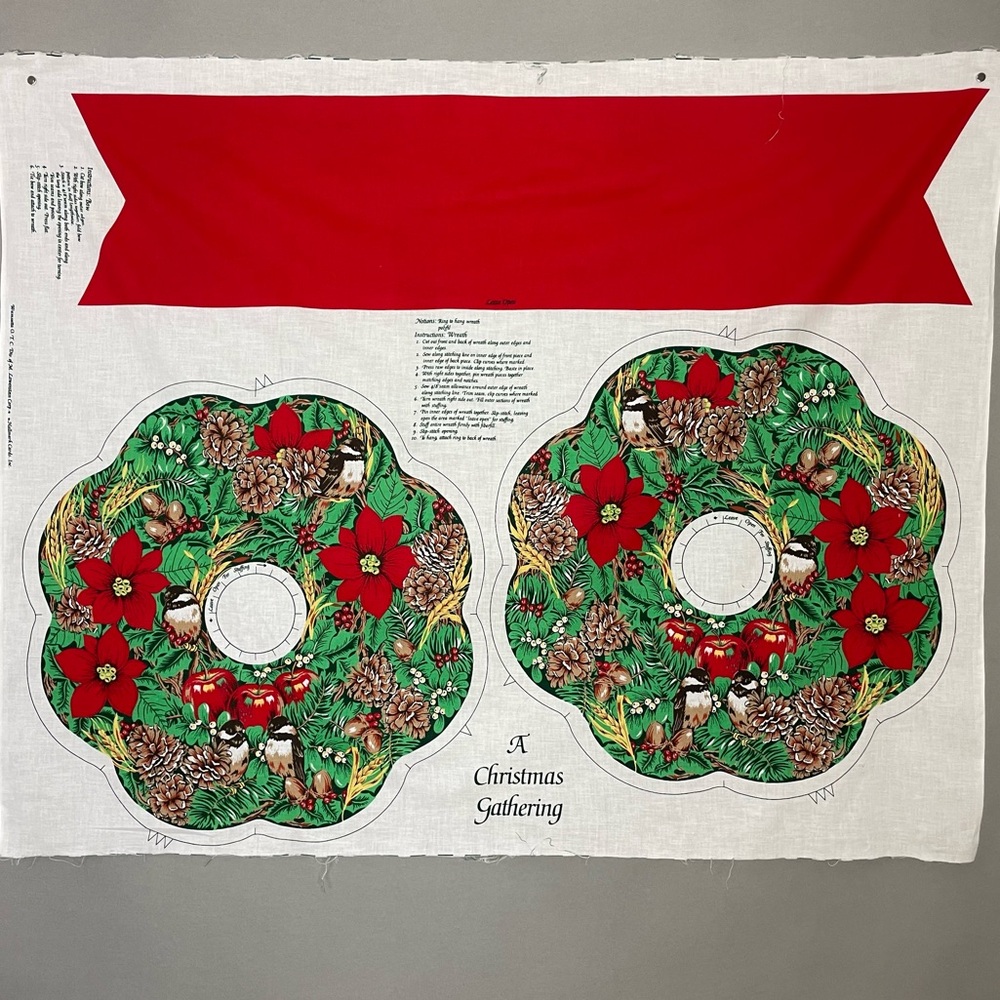 Vintage Fabric Christmas Wreath Cut and Sew Holiday Project Poinsettia Bird #K18